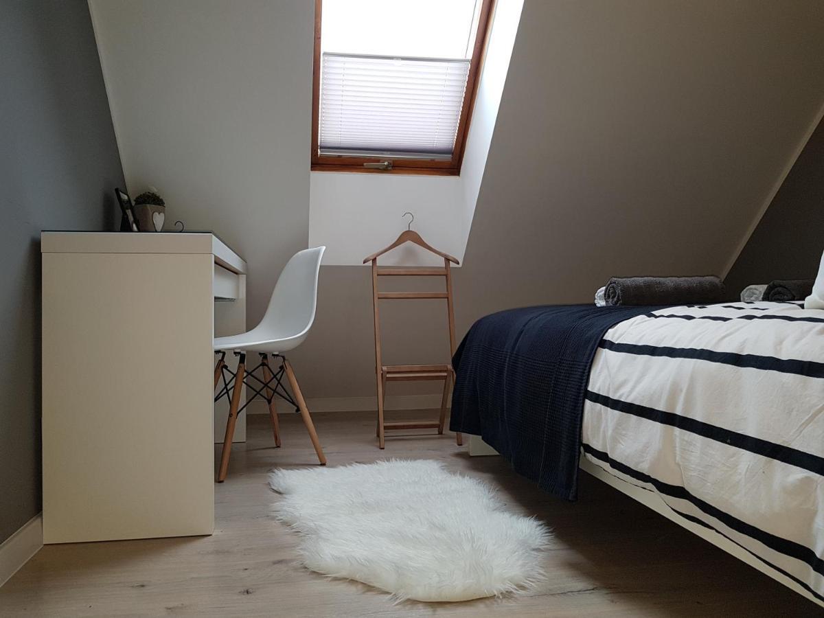 Black Rose Apartament Targi 3 Km, F-Ry Vat Kielce Habitación foto
